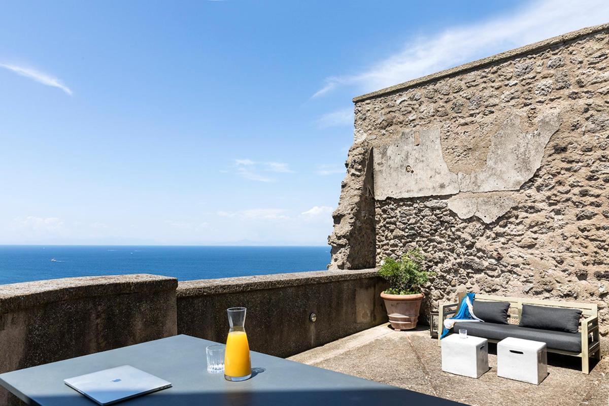 Albergo Il Monastero Ísquia Exterior foto